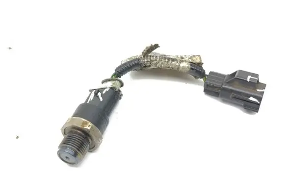 Volvo XC90 Fuel pressure sensor 0281002612 12061200100
