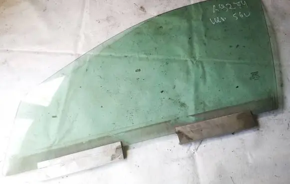 Volvo S60 Front door window glass four-door as2