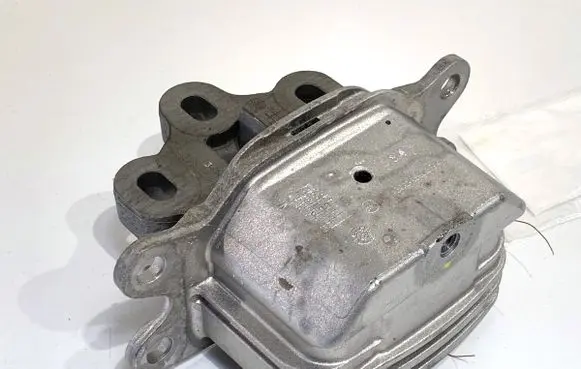 BMW 1 F70 Gearbox mount 5A83205