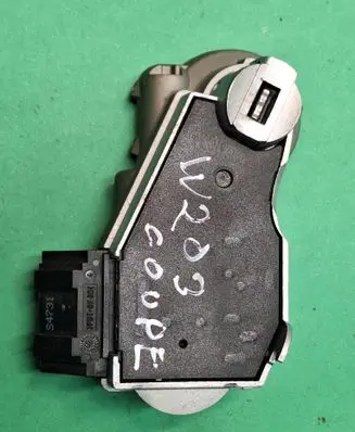 Mercedes-Benz C W203 Steering wheel lock A2034621130