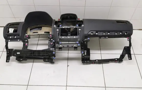 Opel Zafira B Dashboard 13206043