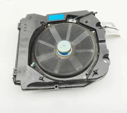 BMW 6 F12 F13 Subwoofer speaker 9169686 48000302