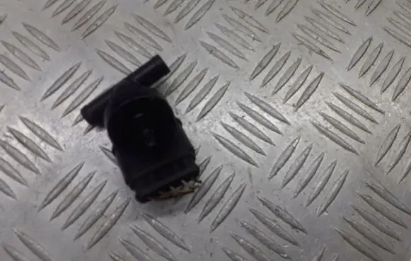 Mercedes-Benz E W210 LP gas electromagnetic valve solenoid 110R-017262