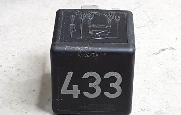 Volkswagen PASSAT B6 Other relay 3D0951253A 433