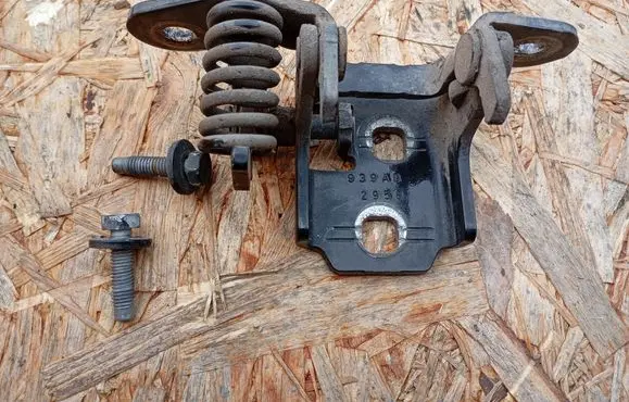 Dodge Journey Rear door lower hinge 239AD 2958