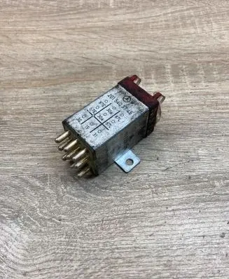 Mercedes-Benz E W124 Other relay 2015403745