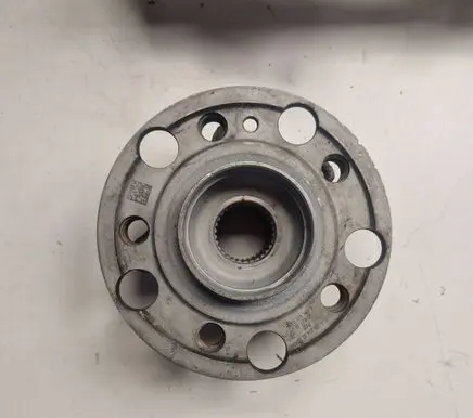 Mercedes-Benz C W206 Front wheel hub A2233340300 22427B