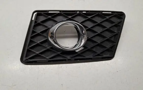 Mercedes-Benz GLK (X204) Front fog light trim/grill 2048853723 A2048853723