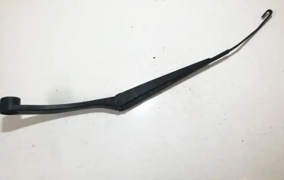 Subaru Forester SG Front wiper blade arm 35045ld
