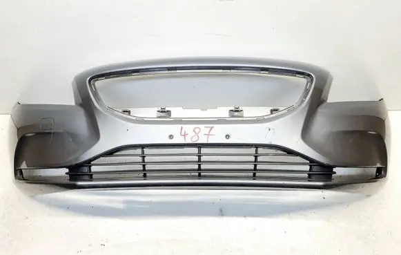 Volvo V40 Front bumper 31283732