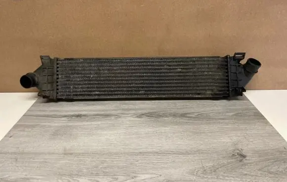 Ford Galaxy Intercooler radiator 8802910 IA1420