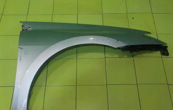 Renault Laguna III Fender PRZOD PRAWY