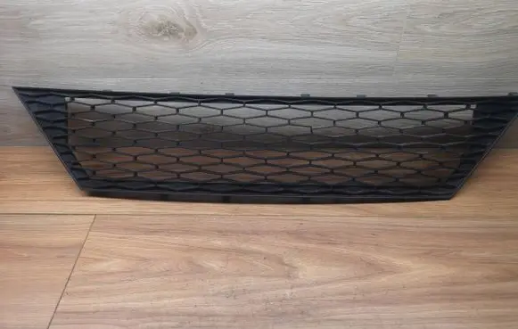 Seat Altea Front bumper lower grill 5P9853667 14884