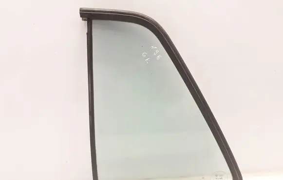 Volkswagen Jetta II Rear vent window glass 43R000980 DOT36AS2M127 193845217A