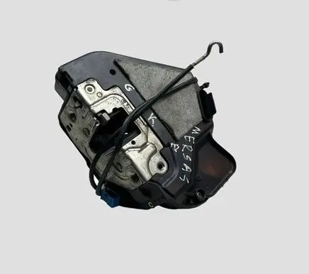 Mercedes-Benz E W211 Rear door lock