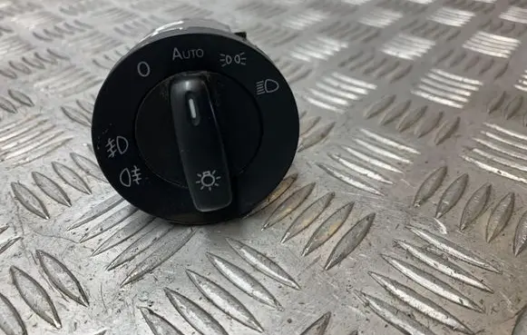 Volkswagen PASSAT B6 Light switch 1K094143BM
