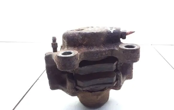 Opel Vectra B Rear brake caliper