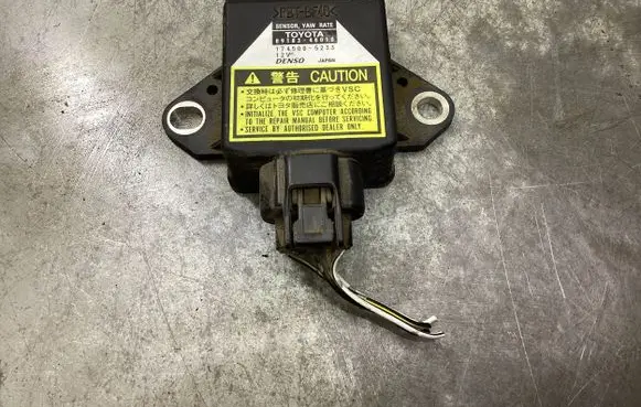 Toyota Avensis Verso ESP acceleration yaw rate sensor 8918348010 1745005233