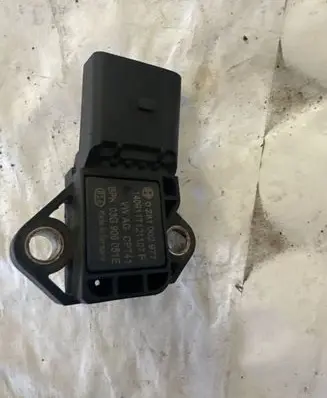 Volkswagen Golf Plus Air pressure sensor 03G906051E 0281002977 149911T1211107F