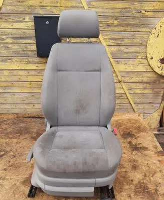 Front passenger seat