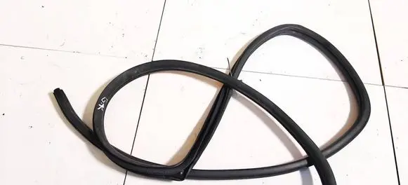 Mazda 3 I Rubber seal rear door 