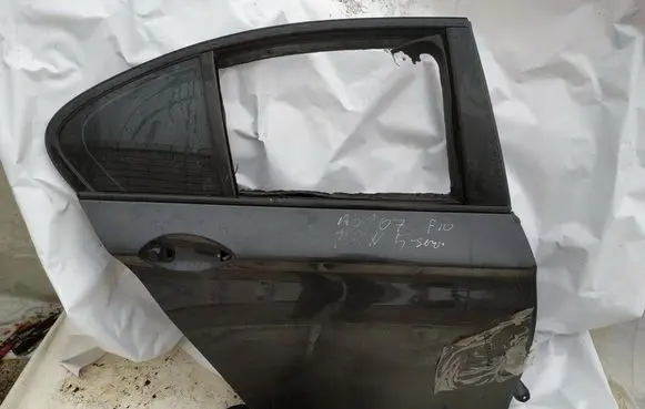 BMW 5 GT F07 Rear door JUODA
