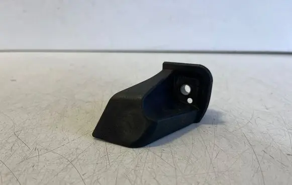 Audi A5 Fender mounting bracket 8W6821231A