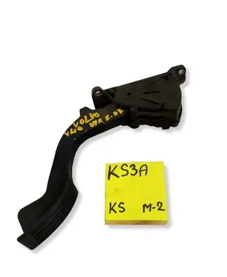 Volvo S40, V40 Accelerator throttle pedal 30865642