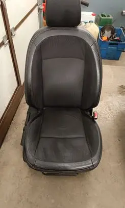 Nissan Qashqai+2 Front driver seat 