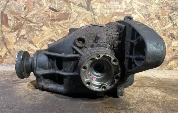 BMW 7 E38 Rear differential 1214331