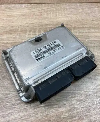 Volkswagen Golf IV Engine control unit/module ECU 038906019AR 0281010215
