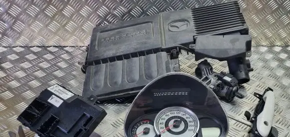 Mazda 2 Engine ECU kit and lock set ZJ38 001409895 D01J55430