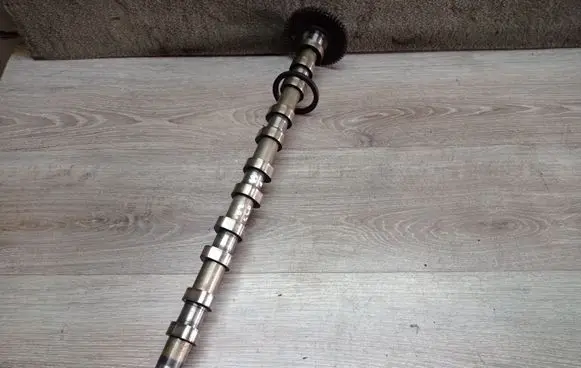 Volvo S60 Camshaft 4903543 4947547