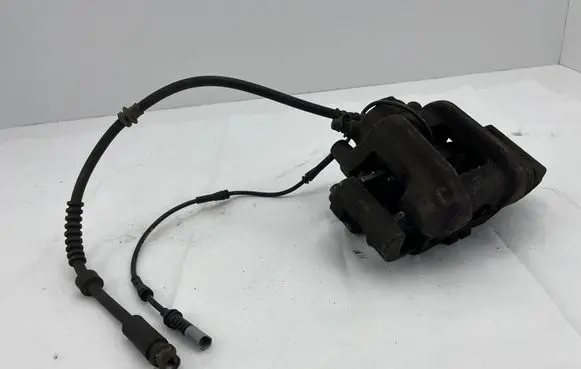 BMW 1 F40 Front brake caliper W09091 091X
