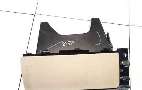 Tesla Model S Glove box 100947500C