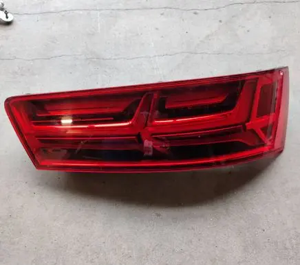 Audi Q7 4M Tailgate rear/tail lights 4M0945094D AU736SAF12S 20900203