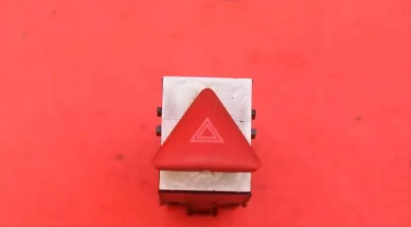 Volkswagen PASSAT B6 Hazard light switch 3C0953509