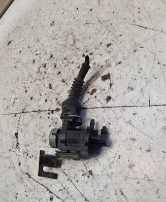 Audi A6 S6 C5 4B Turbo solenoid valve 1J0906283A