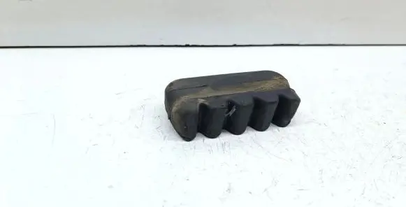 BMW 7 E65 E66 Radiator mount bracket 7791169