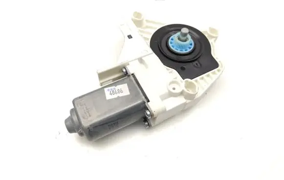 Audi A1 Front door window regulator motor 8K0959801C