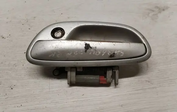 Subaru Legacy Front door exterior handle