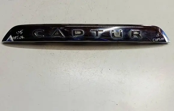 Renault Captur Rear light center trim bar blend 848101082RU5 848101082R 848109634R