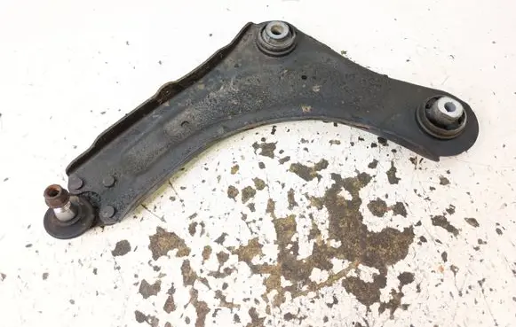 Renault Megane III Front lower control arm/wishbone