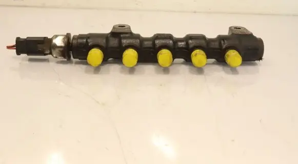 Peugeot 308 Fuel main line pipe