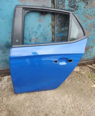 Opel Corsa F Rear door