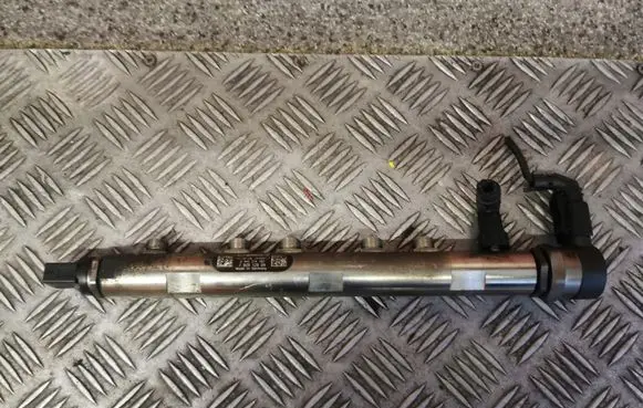 BMW X3 F25 Fuel main line pipe 044521431