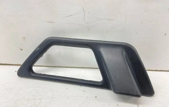 Mercedes-Benz E W124 Front door interior handle trim 1247660264 A1247660264 FRIEFI