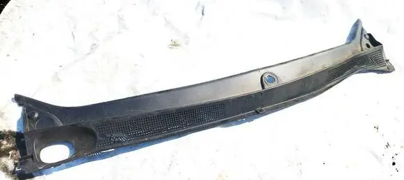 Dacia Sandero Wiper trim 668113292R