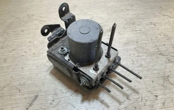 Mercedes-Benz Sprinter W906 ABS Pump A0084318712 ZGS001