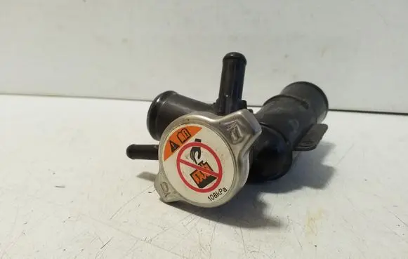 Toyota Yaris Cross Coolant expansion tank/reservoir cap 